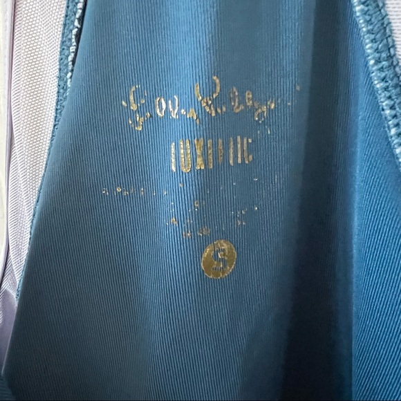 Lilly Pulitzer Evert  Luxletic Bra Tank Top - Picture 7 of 9